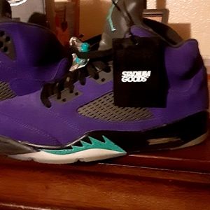 Air Jordan 5 Alternate Grape